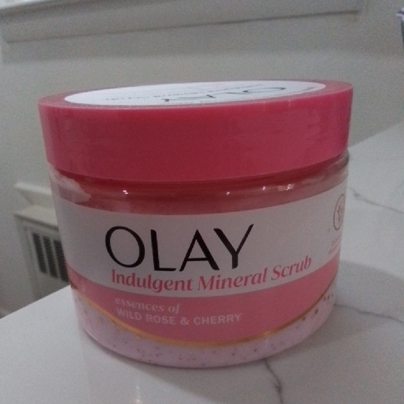 OLAY Other - OLAY Mineral Scrub with Wild Rose & Cherry